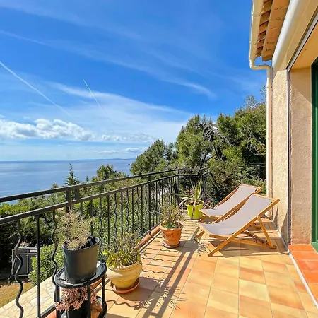 Beautiful With Sea View And Pool *