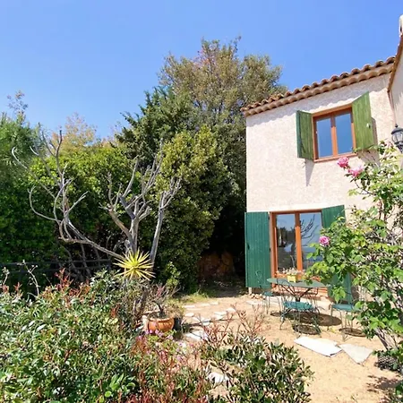 Beautiful With Sea View And Pool Saint-Raphaël